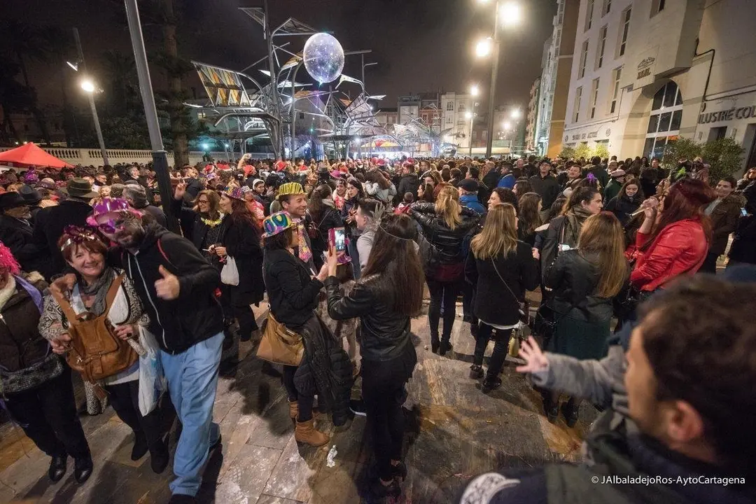 Celebraci&oacute;n navide&ntilde;a en las calles de Cartagena que este a&ntilde;o tendr&aacute;n barras autorizadas durante la Tardebuena y Tardevieja
