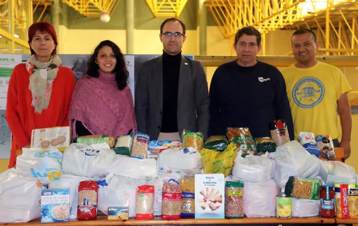 Donaci&oacute;n alimentos UC