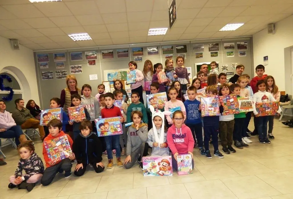 Argo&ntilde;os entrega los premios de los concursos y torneos navide&ntilde;os