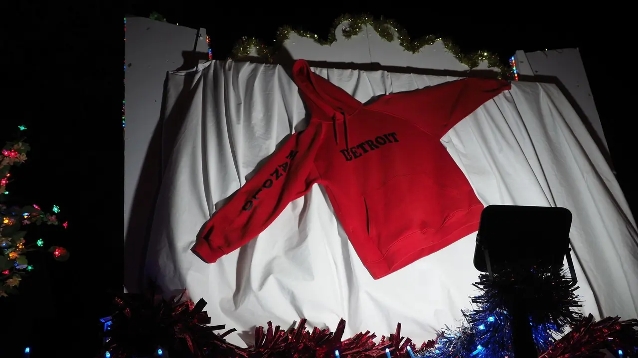 OLYMPUS DIGITAL CAMERA         