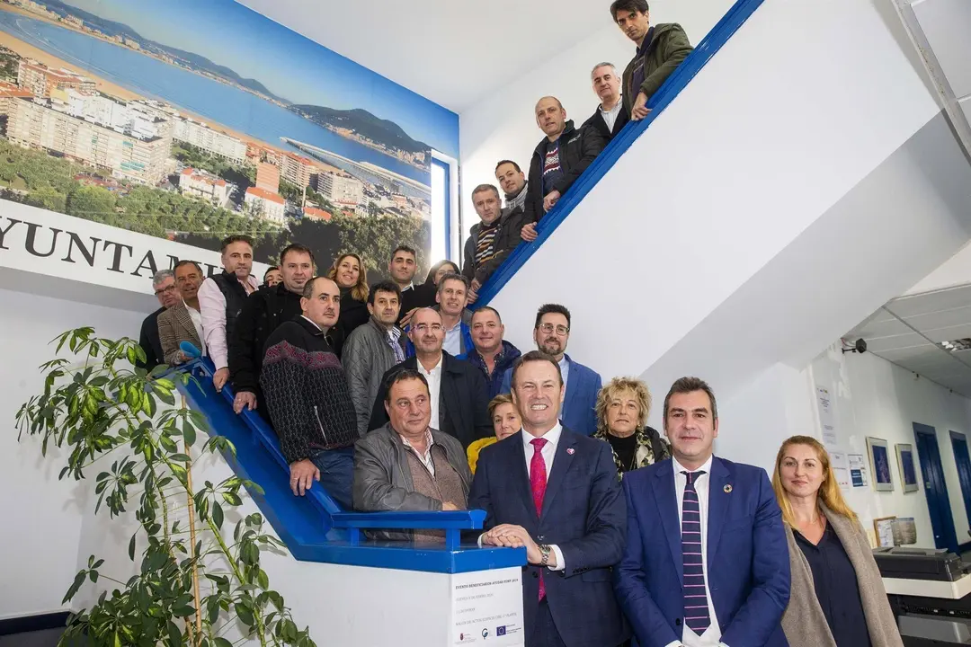 El consejero de Desarrollo Rural, Ganader&iacute;a, Pesca, Alimentaci&oacute;n y Medio Ambiente, Guillermo Blanco, firma varios convenios con el Grupo de Acci&oacute;n Costera Oriental