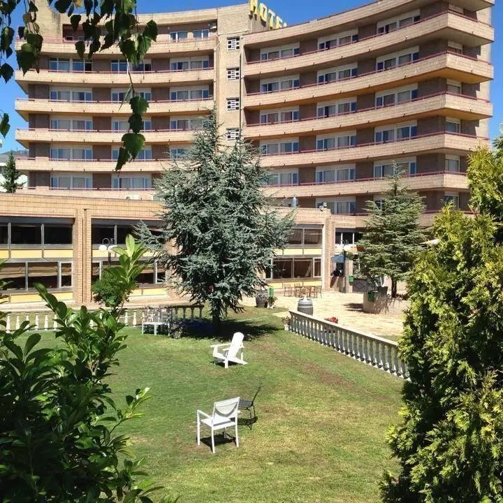 F45EA110-7A79-4516-8248-B567E44644AC