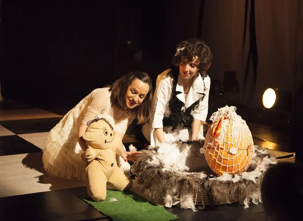 Escena de la obra para la primera infancia 'Dulce de Leche' de Escena Miri&ntilde;aque