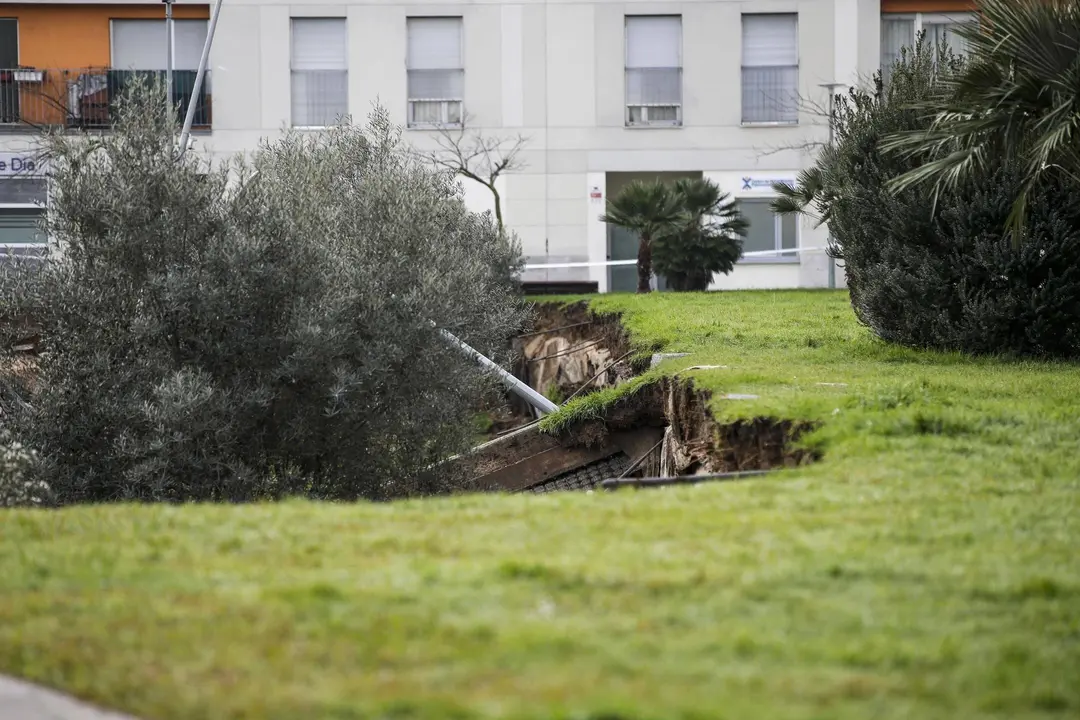 DAVID S. BUSTAMANTE 13/01/2020 SANTANDER/ CANTABRIA Hundimiento de un parking subterrraneo y un parque infantil en Santander