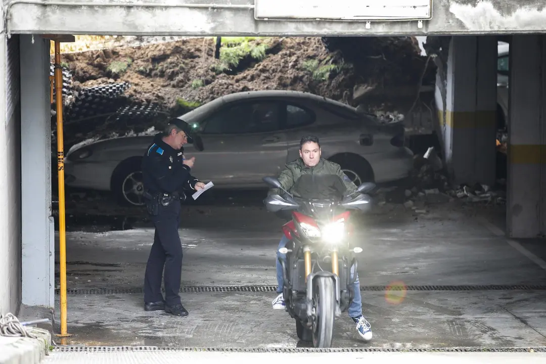 DAVID S. BUSTAMANTE 13/01/2020 SANTANDER/ CANTABRIA Hundimiento de un parking subterrraneo y un parque infantil en Santander