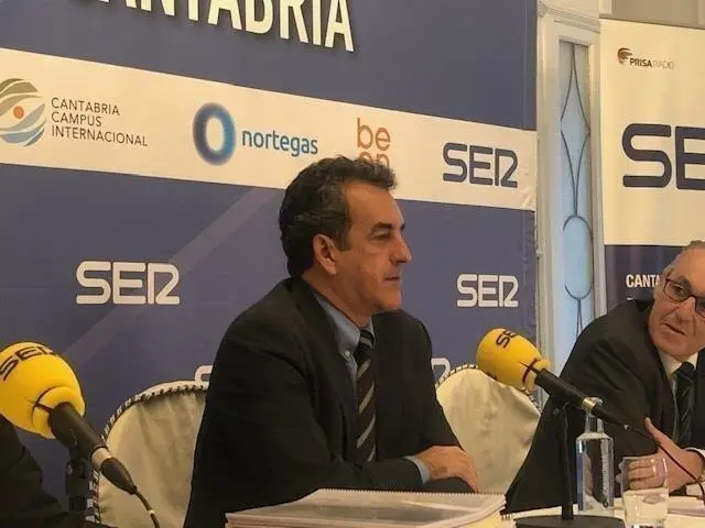 El consejero de Innovaci&oacute;n, Industria, Transporte y Comercio, Francisco Mart&iacute;n