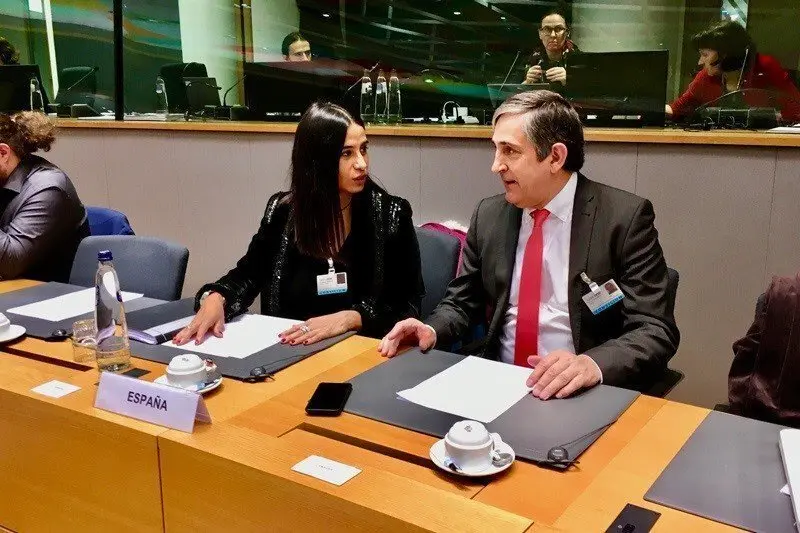 Odette &Aacute;lvarez y Ra&uacute;l Pelayo durante la reuni&oacute;n