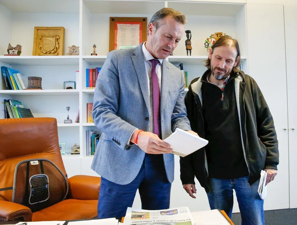 17:00.- Despacho Del Consejero. El Consejero De Desarrollo Rural, Ganader&iacute;a, Pesca, Alimentaci&oacute;n Y Medio Ambiente, Guillermo Blanco, Recibe Al Alcalde De Miera, Tarsicio G&oacute;mez 15 Ene 19