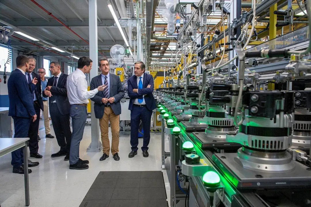 Mart&iacute;n visita SEG Automotive en Treto