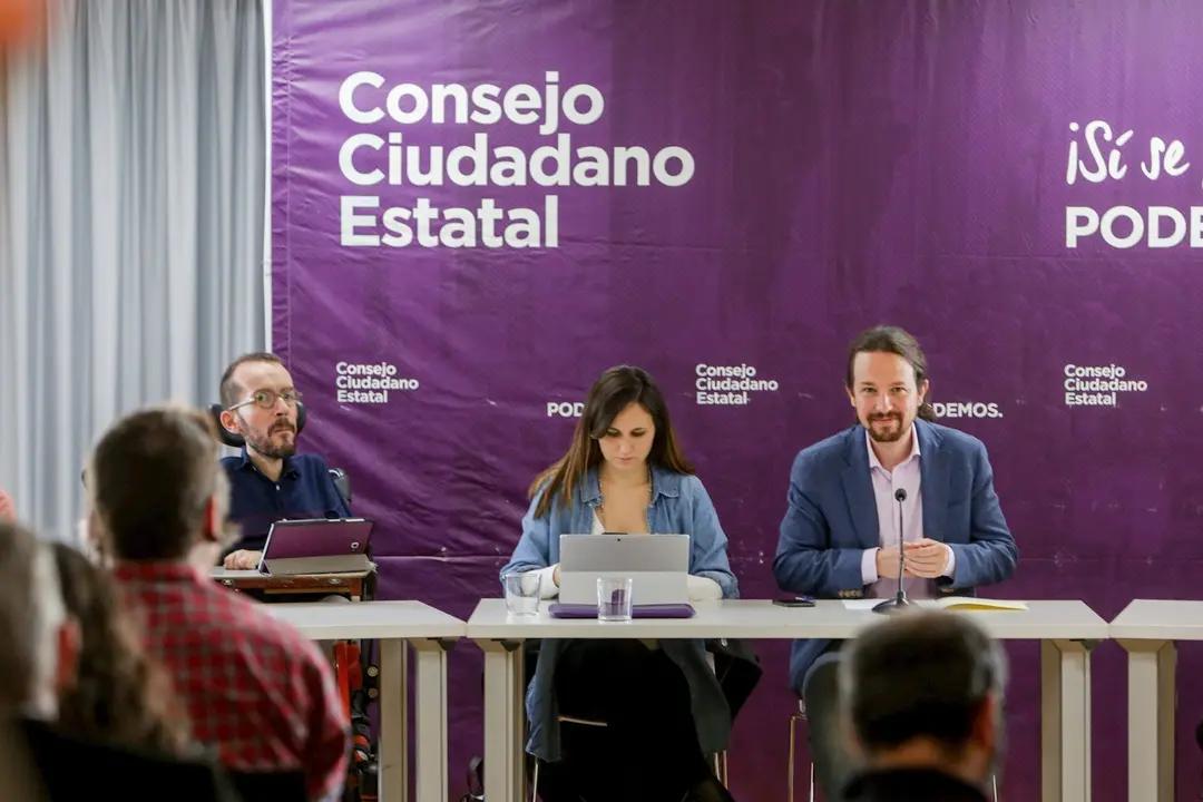 (I-D) El portavoz de Unidas Podemos en el Congreso, Pablo Echenique; la portavoz adjunta de Unidas Podemos en el Congreso, Ione Belarra; y el secretario general de Podemos y vicepresidente de Derechos Sociales y Agenda 2030 del Gobierno, Pablo Iglesias, d