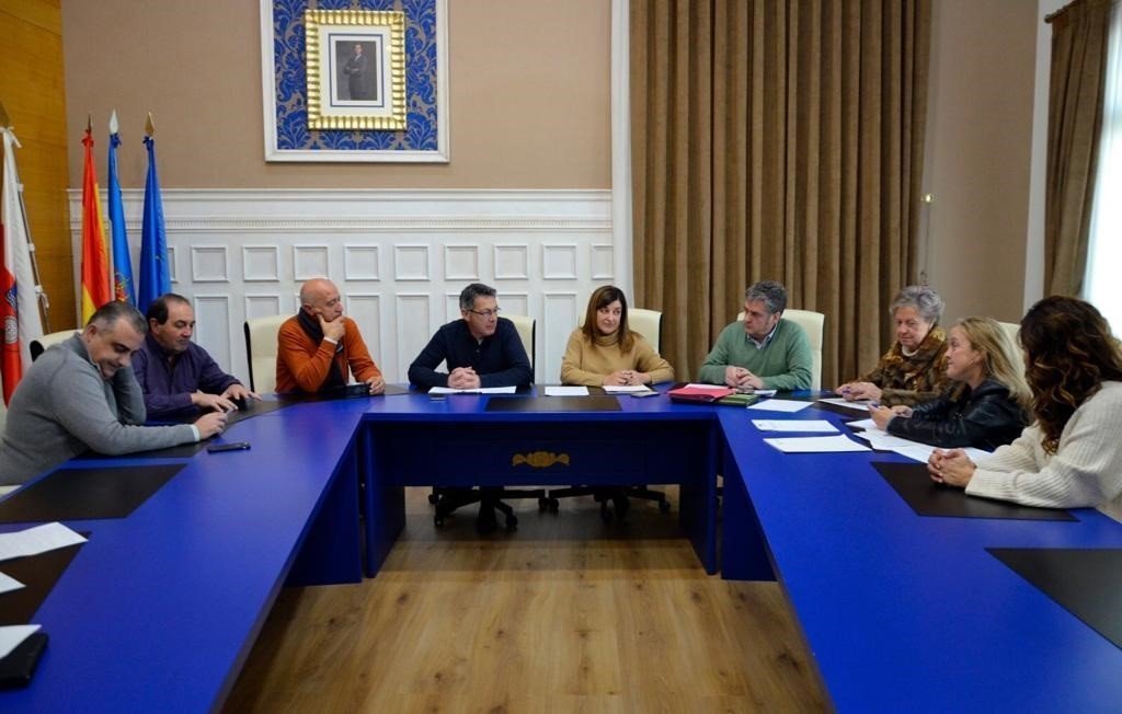 La presidenta del PP, María José Sáenz de Buruaga, se reúne con alcaldesa y representantes municipales del partido en municipios afectados por las inundaciones de diciembre