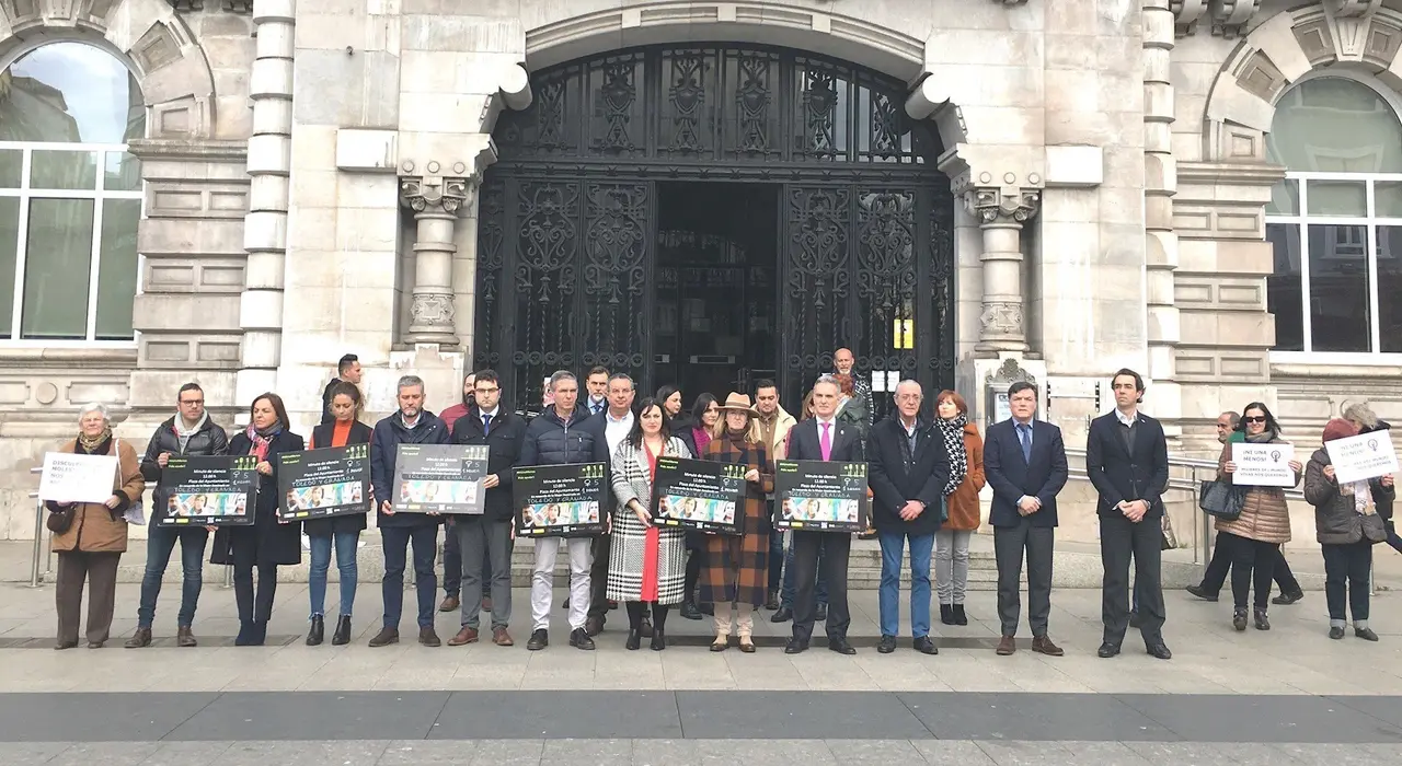 Minuto de silencio en Santander