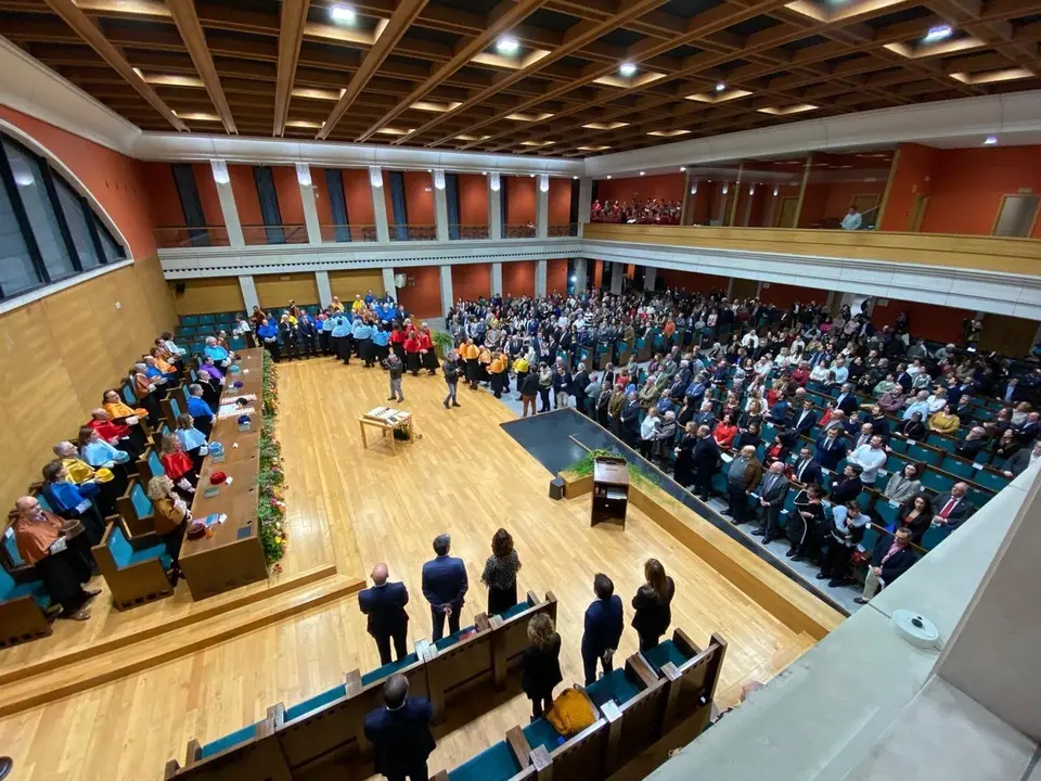 Acto de Santo Tom&aacute;s de Aquino en la UC