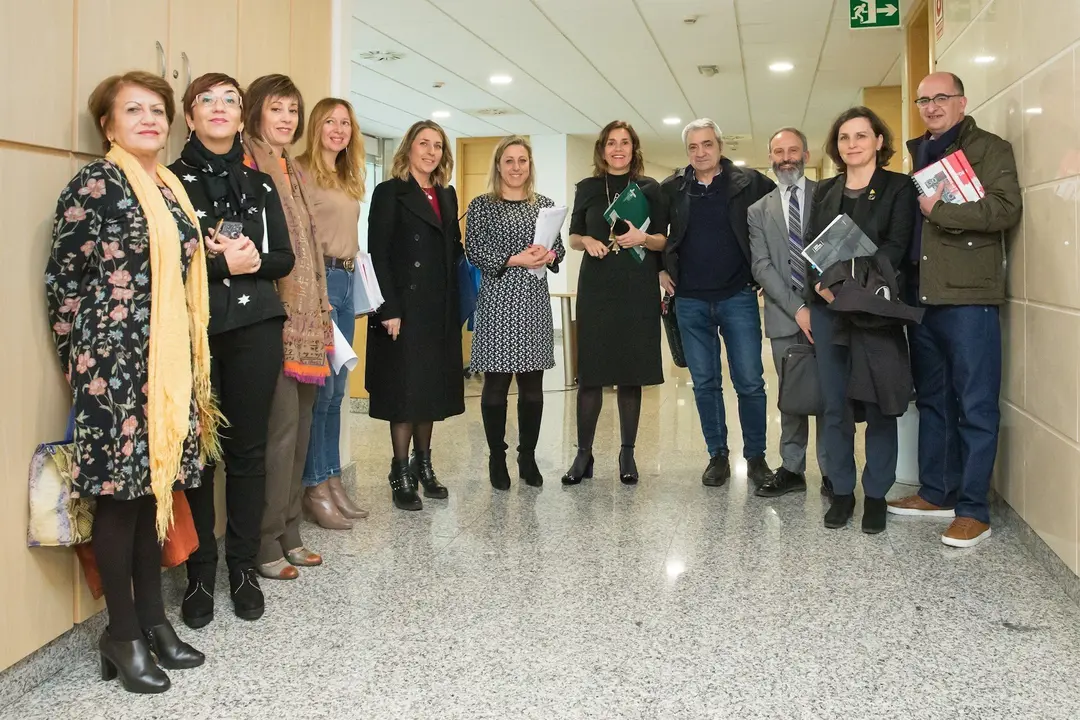 La consejera de Presidencia, Interior, Justicia y Acci&oacute;n Exterior, Paula Fern&aacute;ndez Via&ntilde;a, preside la constituci&oacute;n de la comisi&oacute;n especializada sobre responsabilidad socia