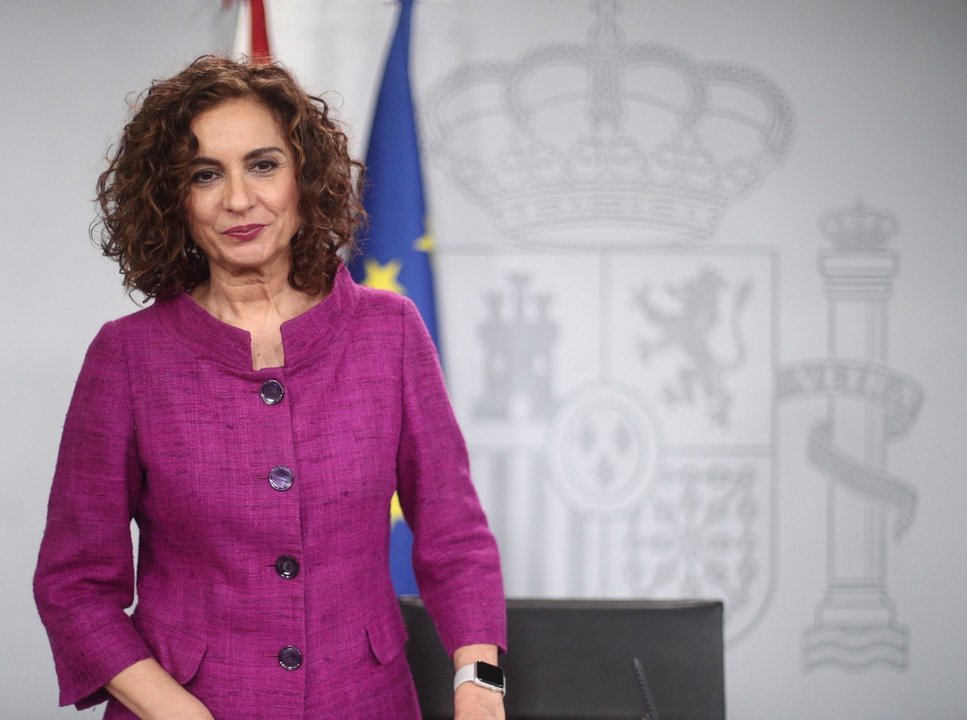 La ministra de Hacienda y Portavoz del Gobierno, María Jesús Montero, en rueda de prensa tras el Consejo de Ministros, en el Complejo de la Moncloa, en Madrid (España), a 28 de enero de 2020.