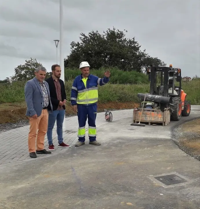 Obras de asfaltado en Bezana