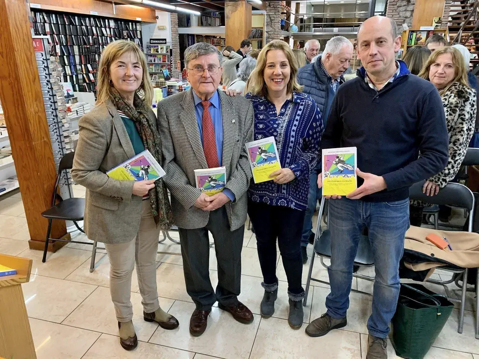 Mar&iacute;a Luisa San Juan, Antonio Mart&iacute;nez Cerezo, Dolores Gallardo y Fernando Garc&iacute;a-Barredo en la presentaci&oacute;n del libro