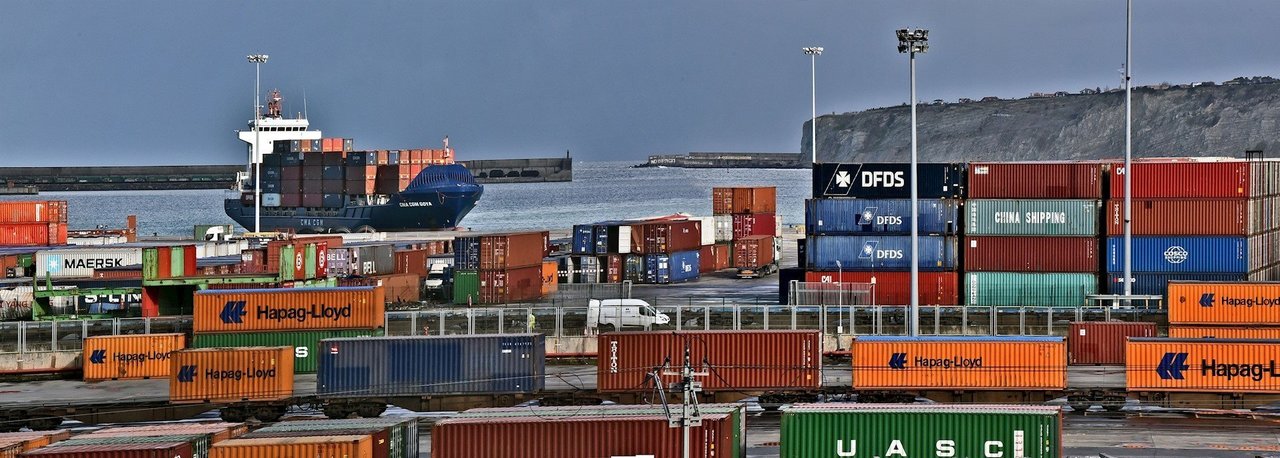 La terminal de contenedores del Puerto de Bilbao