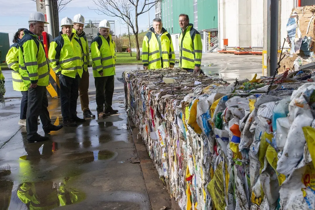 El Consejero De Desarrollo Rural, Ganader&iacute;a, Pesca, Alimentaci&oacute;n Y Medio Ambiente, Guillermo Blanco, Visita El Complejo Medioambiental De Meruelo
