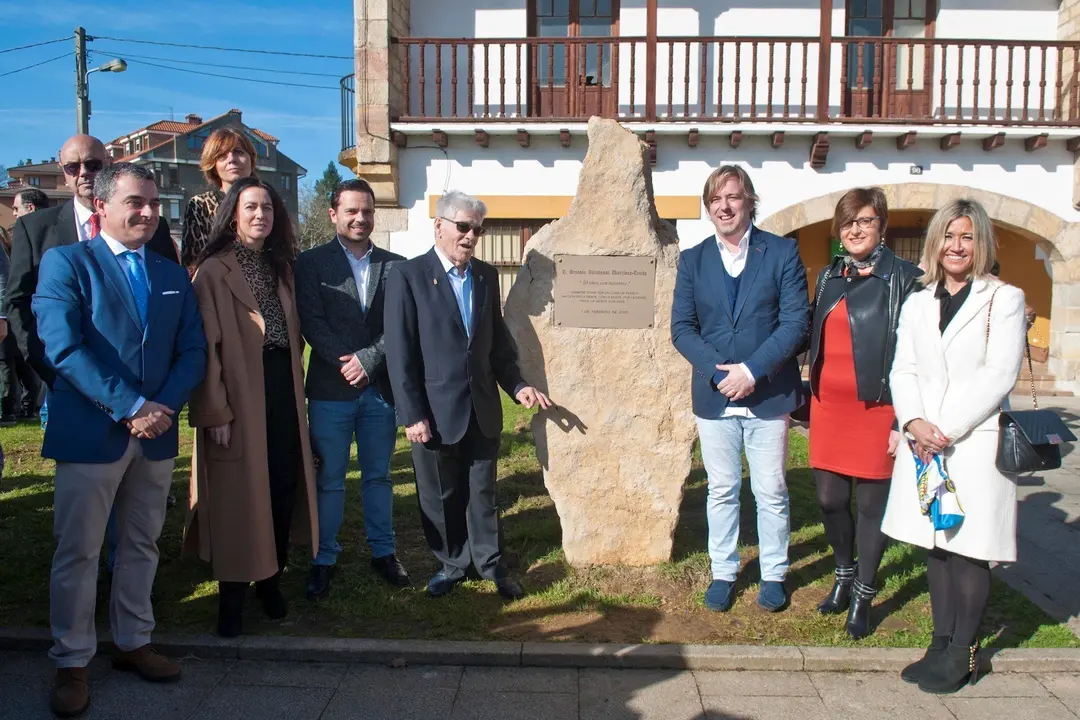 Homenaje en Reoc&iacute;n al sacerdote Arsenio Quintanal, p&aacute;rroco de Puente San Miguel, La Veguilla y Mijares durante  50 a&ntilde;os