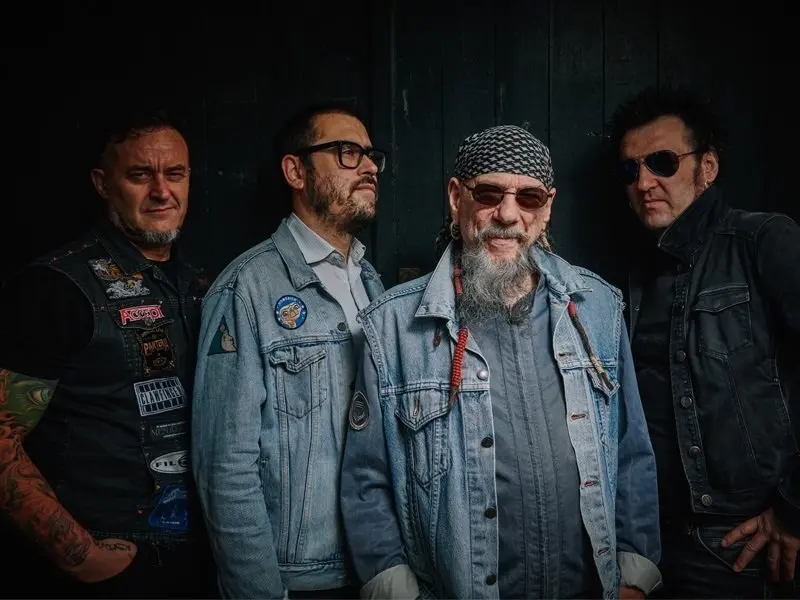 EuropaPress_2636552_El_Drogas_vuelve_con_su_banda_a_Escenario_Santander