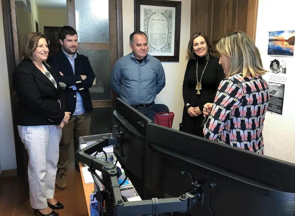 La consejera de Presidencia, Interior, Justicia y Acci&oacute;n Exterior, Paula Fern&aacute;ndez Via&ntilde;a, en Cabez&oacute;n de la Sal