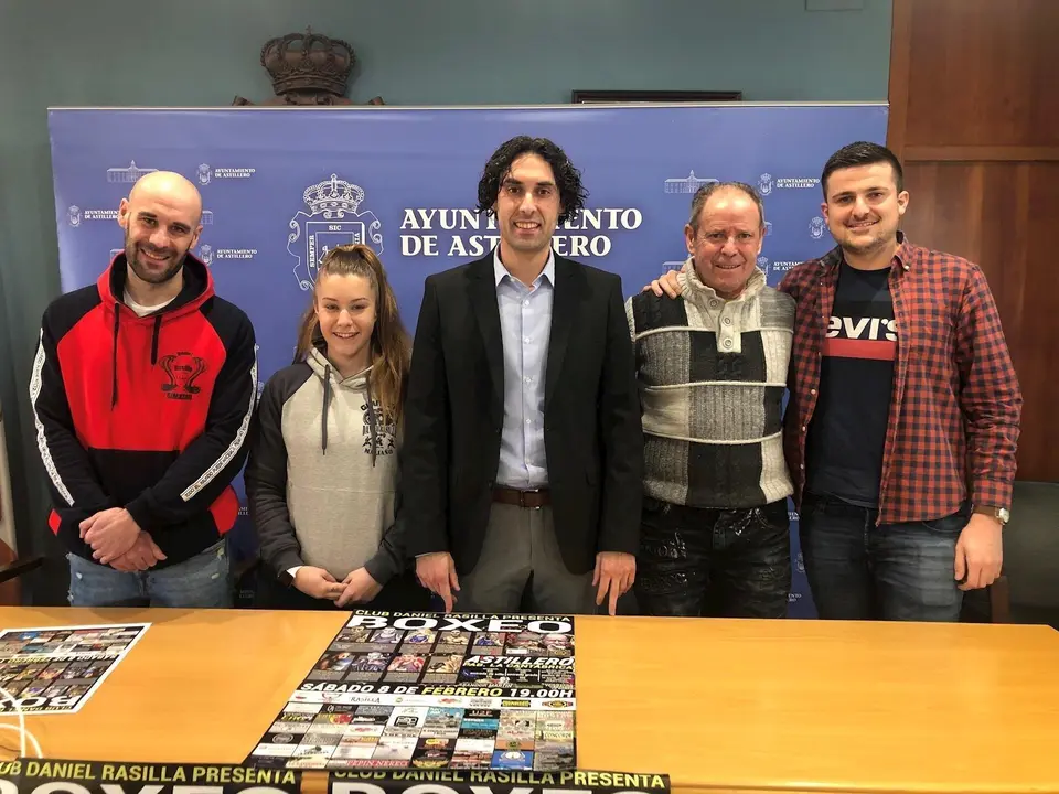 Presentaci&oacute;n de la velada en el Ayuntamiento de Astillero