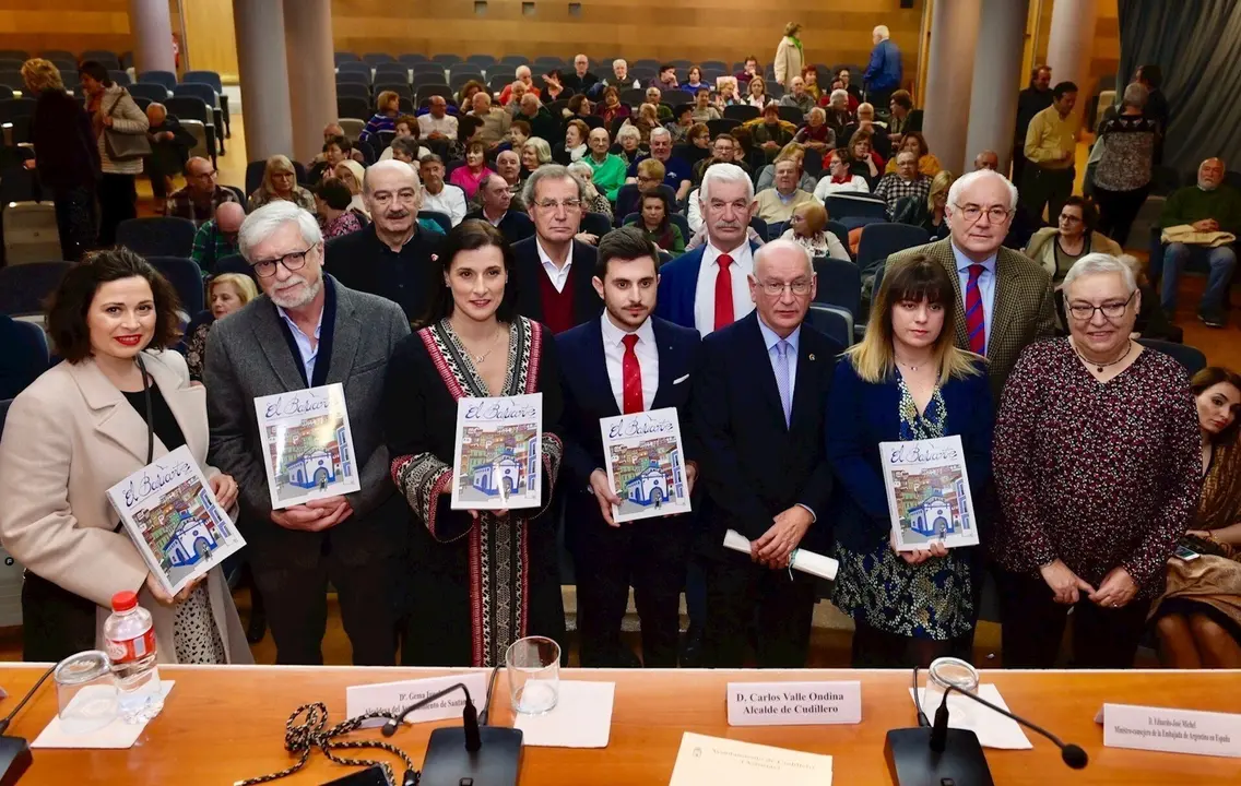 Santander acoge la presentaci&oacute;n de la revista-anuario 'El Baluarte'