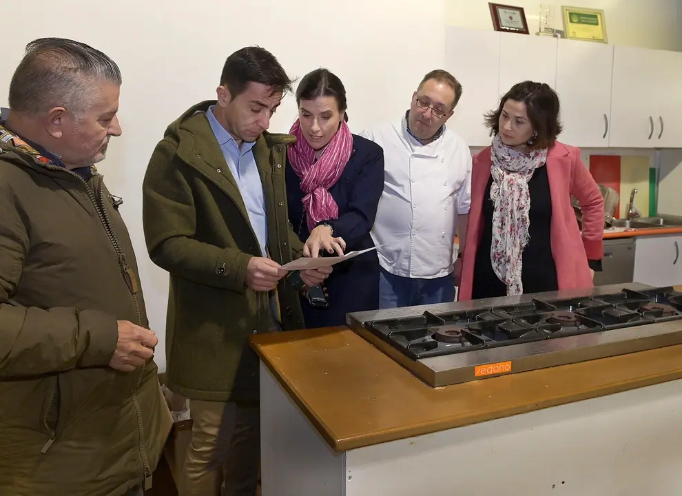 La alcaldesa de Santander, Gema Igual, visita el Aula Saludable del Mercado de la Esperanza y anuncia que contar&aacute; con instalaciones renovadas el pr&oacute;ximo curso