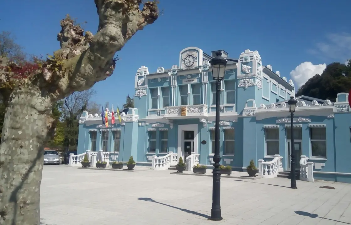 Ayuntamiento-de-Colindres