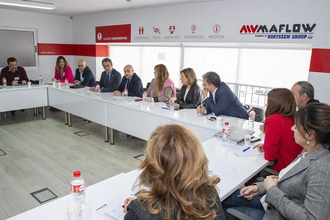 12:30.- Pol&iacute;gono Industrial De Guarnizo.  El Consejero De Innovaci&oacute;n, Industria, Transporte Y Comercio, Francisco Mart&iacute;n, Se Re&uacute;ne Con Directores De Recursos Humanos De Maflow.  Nr 13 Feb 2020