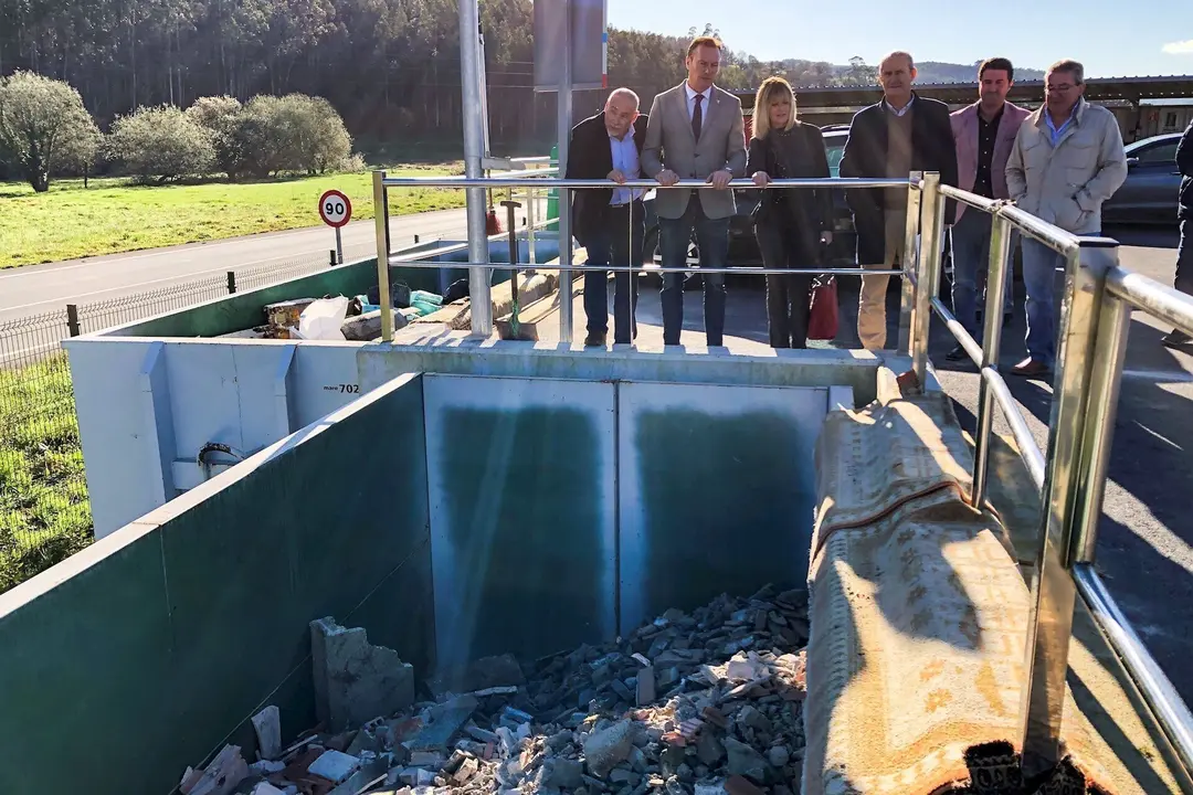 Blanco en un punto limpio de Pi&eacute;lagos