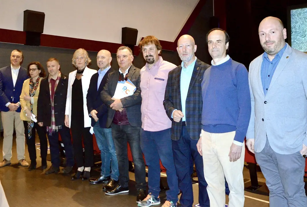 La consejera de Educaci&oacute;n, Formaci&oacute;n Profesional y Turismo, Marina Lomb&oacute;, en la apertura de la jornada organizada por CEOE-CEPYME, en Laredo
