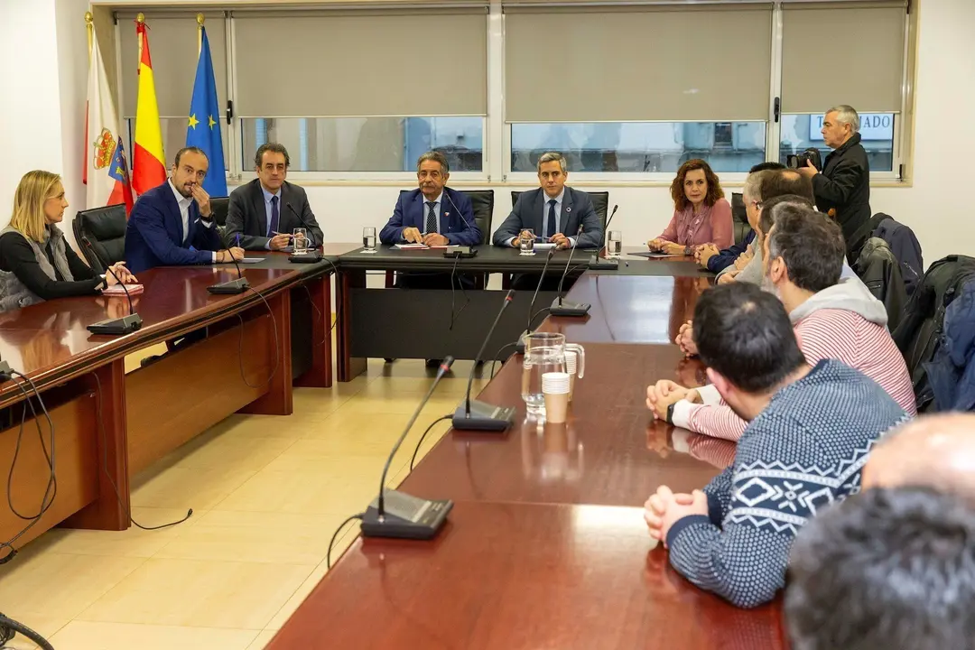 Reuni&oacute;n Gobierno-comit&eacute; de empresa de Sniace