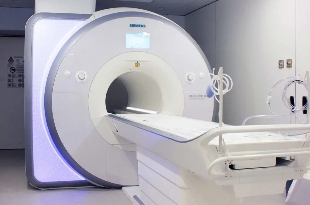 resonancia_magnetica_marbella-1000x660