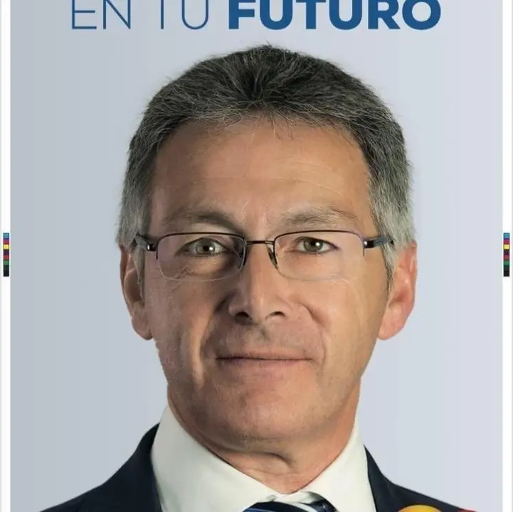 7660FB75-5672-420F-82F8-EF51BB789F7E