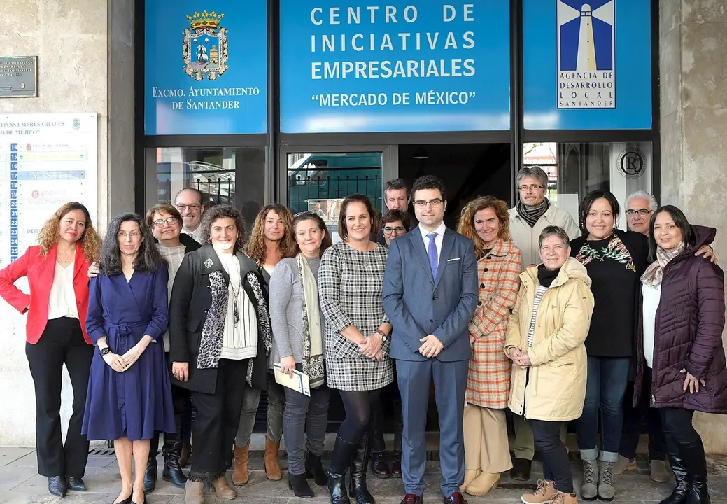 ENTREGA DIPLOMAS PROGRAMA BUSINESS SENIOR (EMPRENDEDORES)