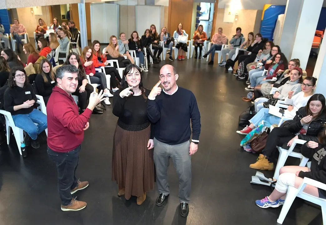 Taller Lengua de Signos en Espacio Joven