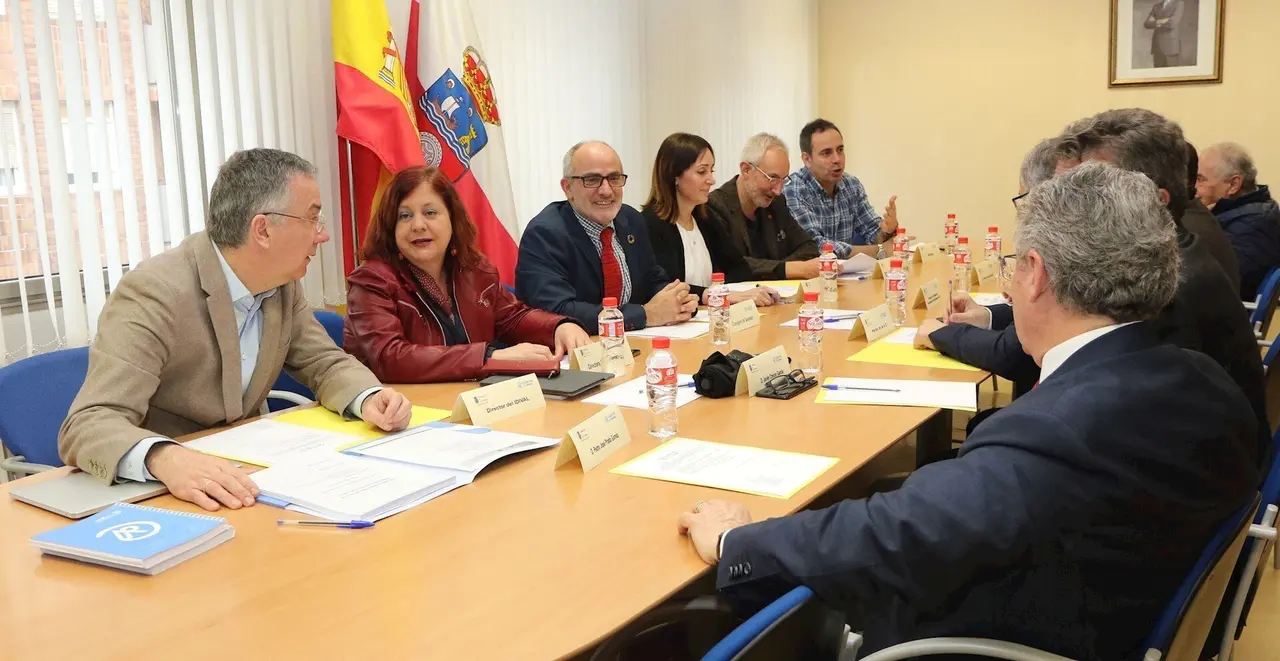 El consejero de Sanidad, Miguel Rodr&iacute;guez, preside el Patronato del IDIVAL.