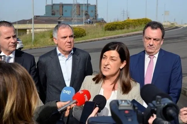 La presidenta del PP, Mar&iacute;a Jos&eacute; Sa&eacute;nz de Buruaga, en Ferroatl&aacute;ntica