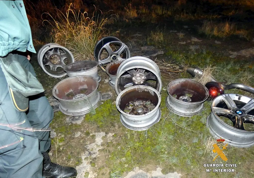 Robo de llantas en un desguace de Reoc&iacute;n