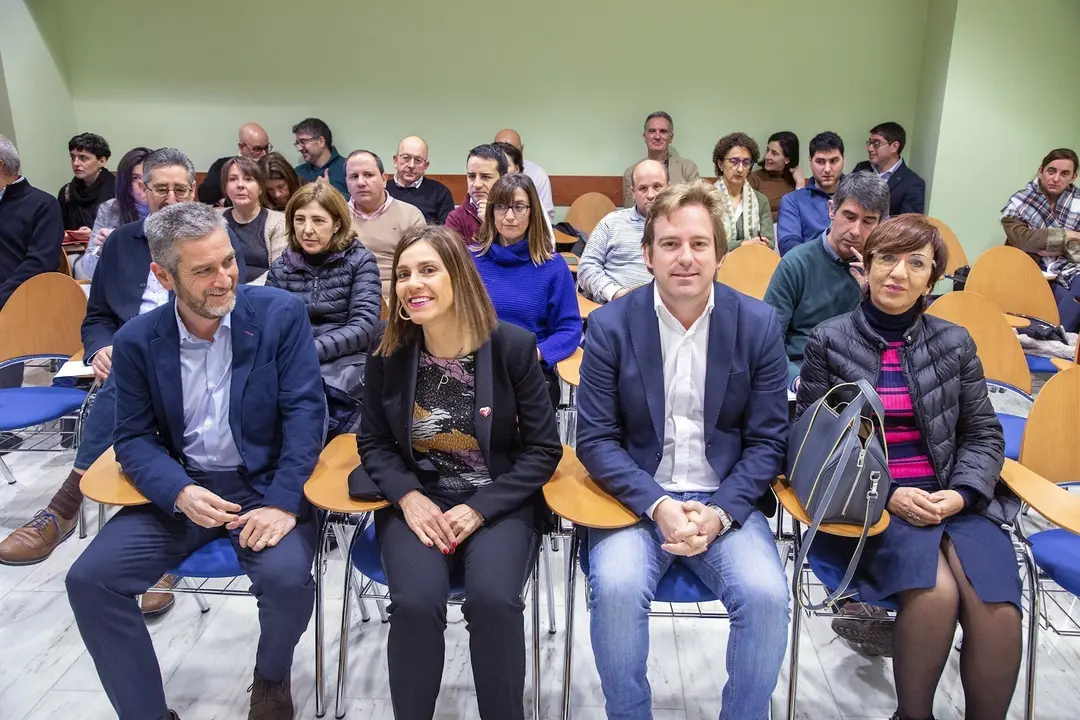 El Gobierno anima a los municipios a sumarse a sus contratos marco para ahorrar y reducir burocracia