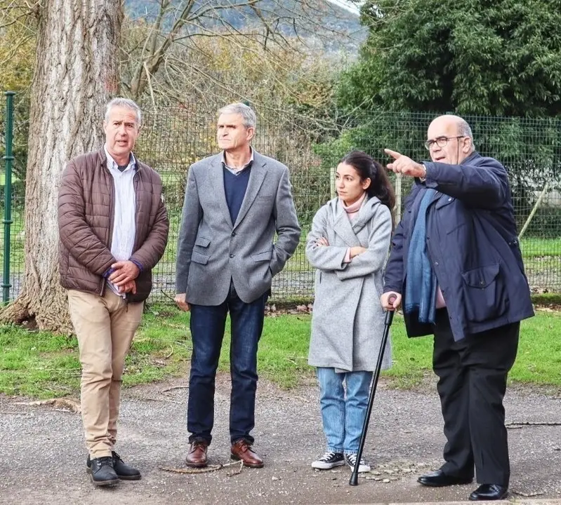 Visita de Oria a los colegios de Hazas de Cesto