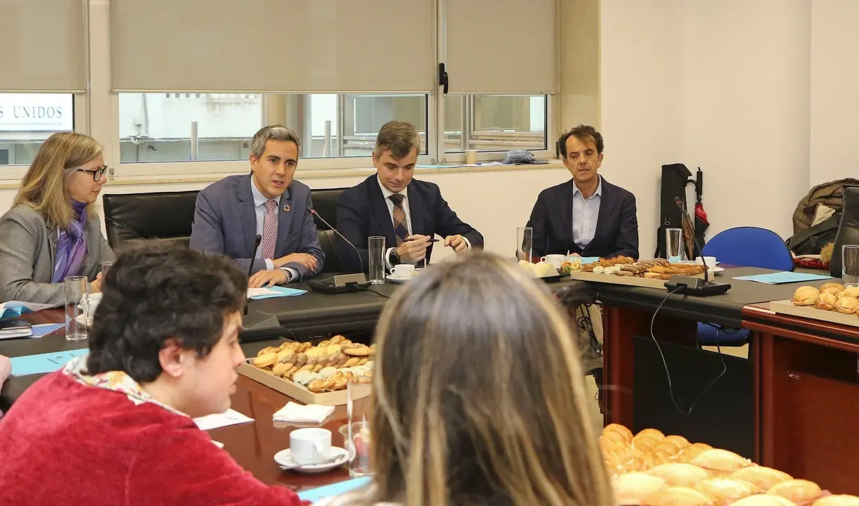 El vicepresidente de Cantabria, Pablo Zuloaga, en la reuni&oacute;n del proyecto europeo 'F&eacute;mina'
