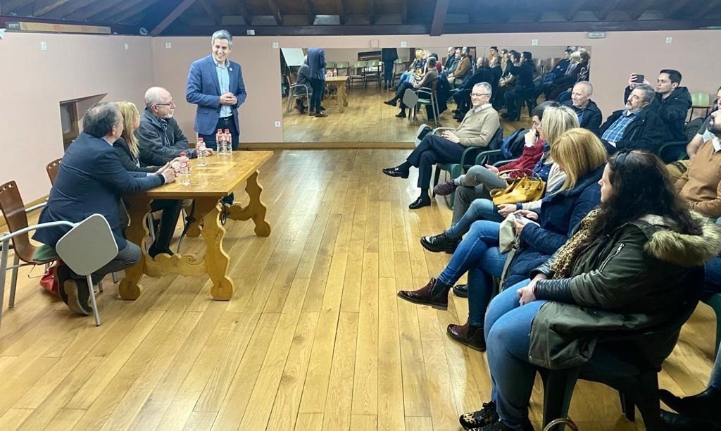 Charla del PSOE sobre políticas de conservación