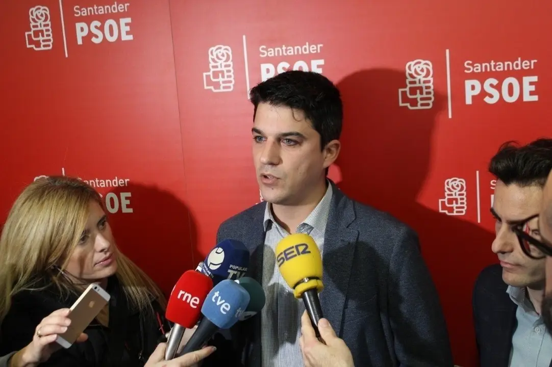 Daniel Fern&aacute;ndez, portavoz del PSOE de Santander