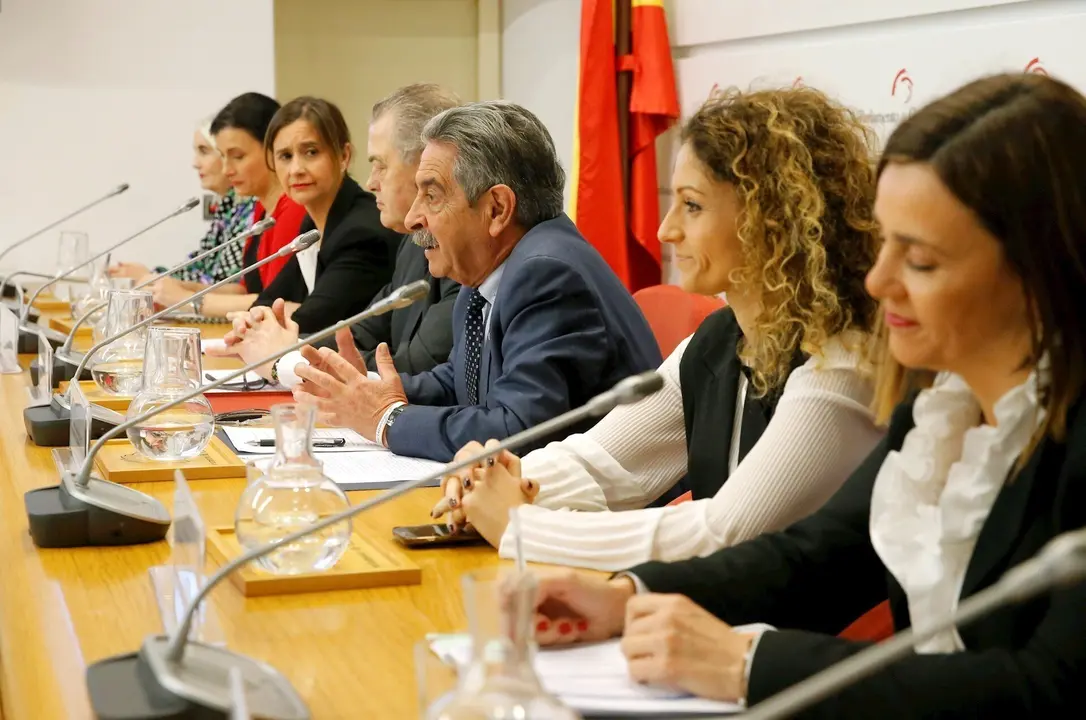 Jornada en el Parlamento por el D&iacute;a de la Mujer