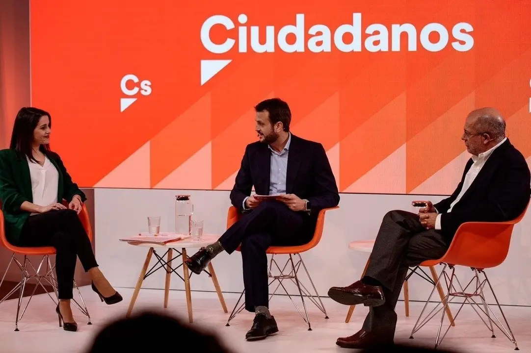 Los candidatos a la Presidencia de Ciudadanos, In&eacute;s Arrimadas y Francisco Igea, en un debate previo a las primarias.
