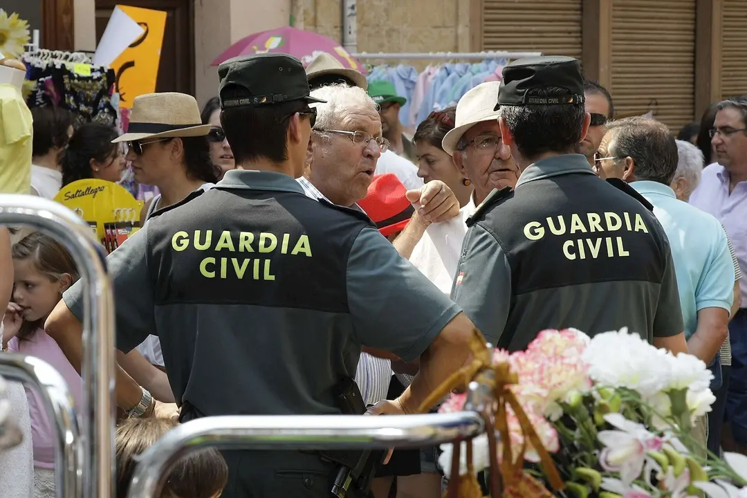 Imagen de recurso de agentes de Guardia Civil en labores de vigilancia