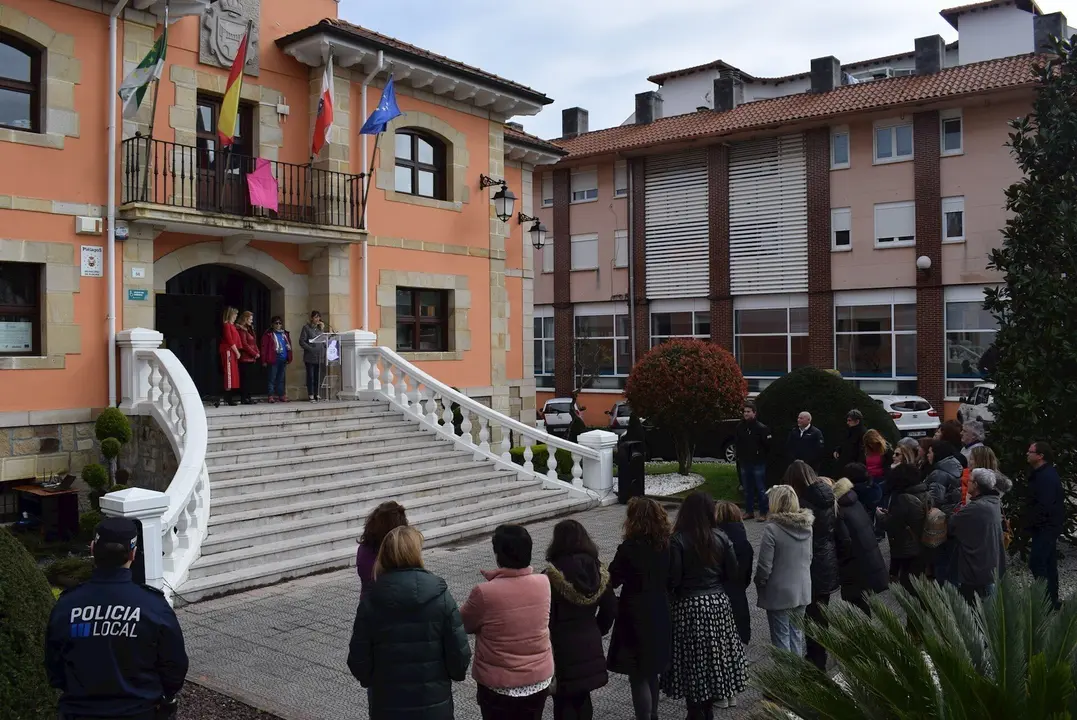 Acto del 8-M en Pi&eacute;lagos